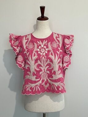 THML Pink Embroidered Ruffle Sleeve Top Size Small EUC